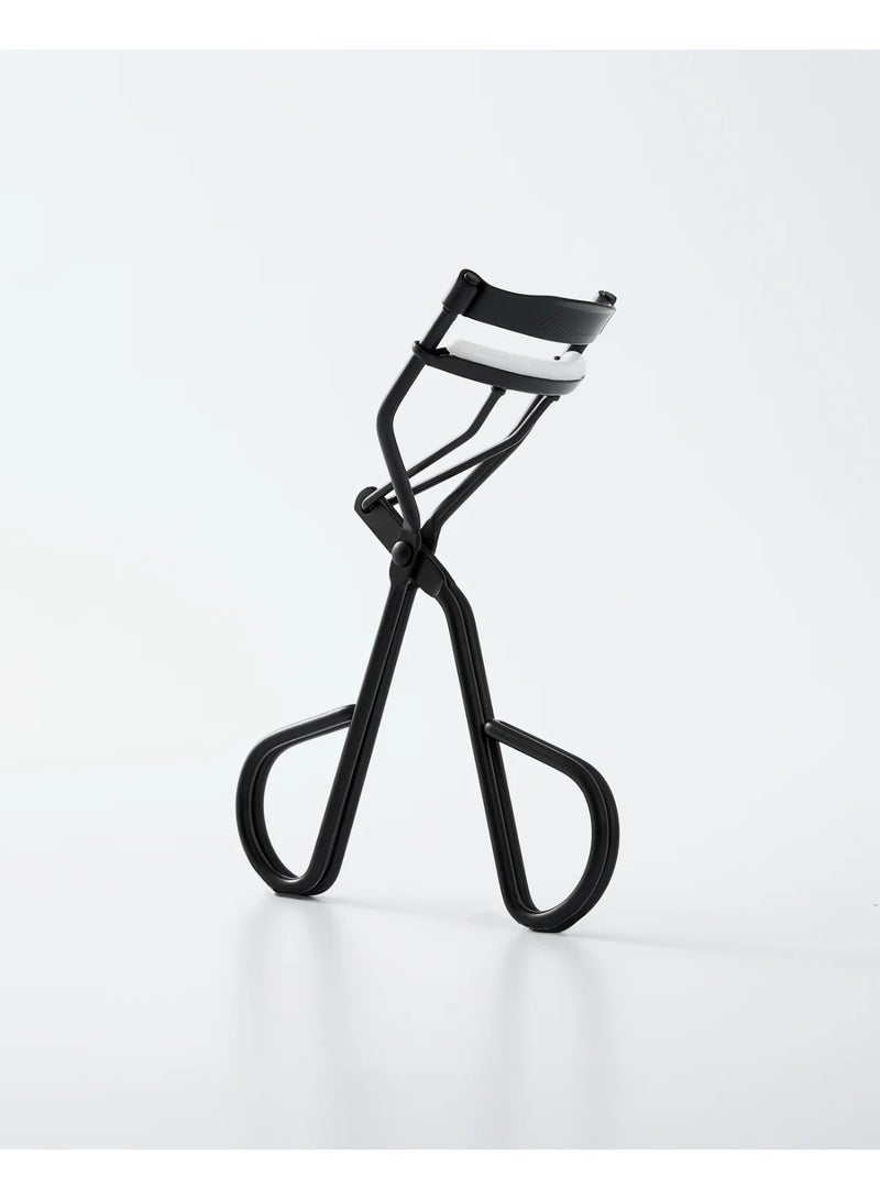 A classic eyelash curler, simple and easy to use, for a natural curl; a makeup tool with different angles 1PCS Black - Image 3